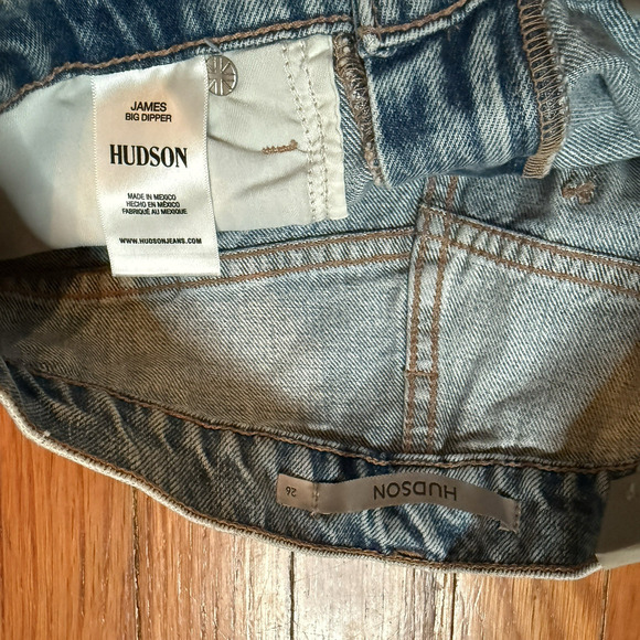 Hudson Jeans High Rise Straight Tapered Leg Light Wash Distressed Size 26 New - Picture 7 of 10